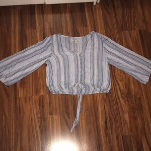 American Eagle bell sleeve